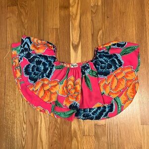 Show Me‎ You MuMu Hayworth Ruffle Tropical on or off Shoulder Cropped Top